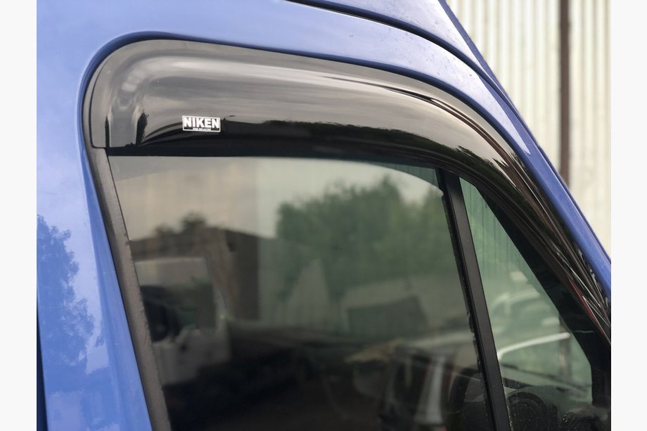 Opel Movano 2010–2021 Okenné deflektory (2 ks, Niken) Image