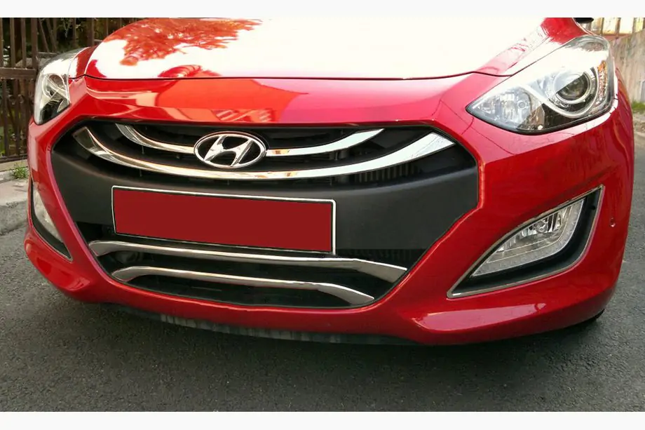 Hyundai I-30 2012–2017 Lišty na spodnú mriežku, typ 2 (nerez) Fotografia 1
