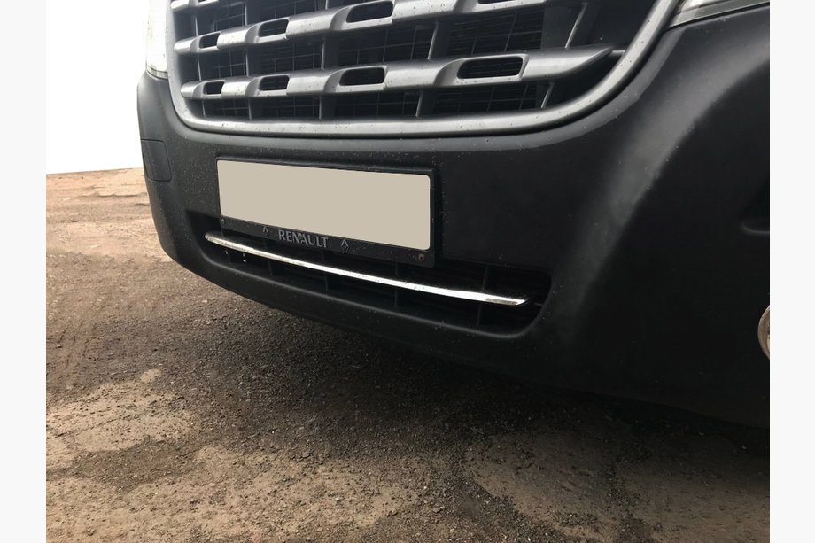 Renault Master 2011–2023 Nerezová lišta do nárazníka Image