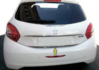 Peugeot 208 2012–2019 Nerezová lišta hrany kufra fotografia 1