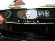Renault Fluence 2009–2016 Nerezová lišta nad ŠPZ fotografia 1