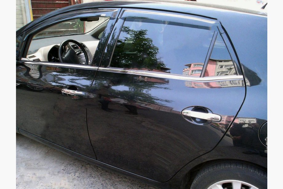 Toyota Auris 2007–2012 Okenné lišty (4 ks, nerez) Image