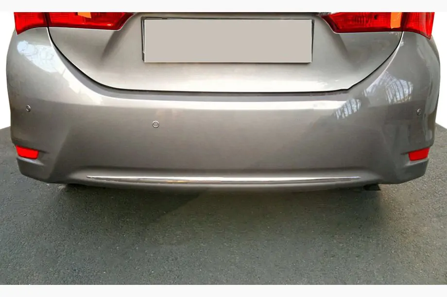 Toyota Corolla 2013–2019 Lišta zadného nárazníka (nerez) Image