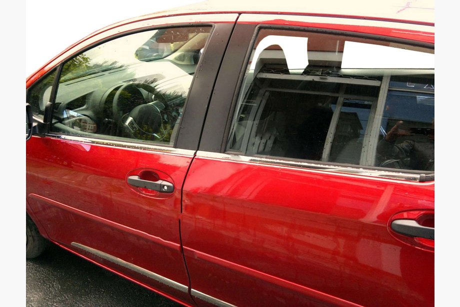 Toyota Yaris 2010–2020 Okenné lišty (4 ks, nerez) Image