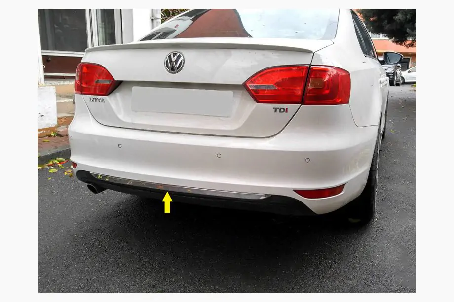 Volkswagen Jetta 2011–2018 Lišta zadného nárazníka 2011-2013 (nerez) Image