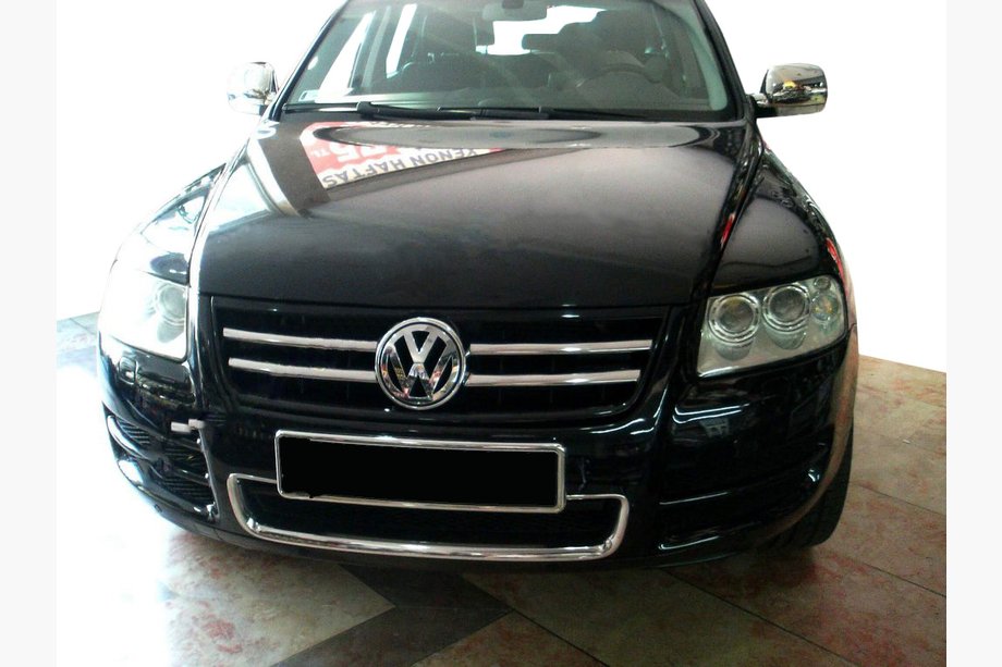 Volkswagen Touareg 2002–2010 Lišty na mriežku (4 ks, nerez) 2003-2008 Image
