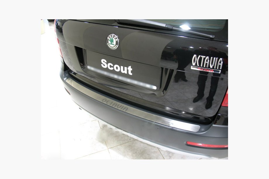Skoda Octavia II A5 2006–2010 Nerezová lišta na zadný nárazník Nataniko (nerezová oceľ) Liftback Image