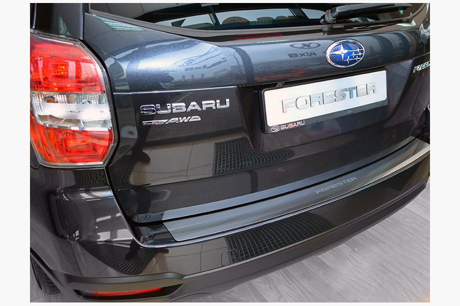 Subaru Forester 2013–2018 Natanika nerezový kryt zadného nárazníka Image