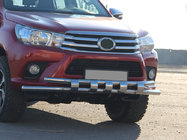 Toyota Hilux 2015– Predný ochranný rám ST015 (nerez) fotografia 2