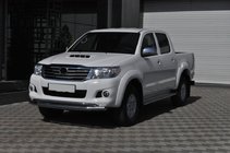 Toyota Hilux 2006–2015 Predný ochranný rám ST017 (nerez) fotografia 3