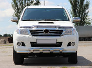 Toyota Hilux 2006–2015 Predný ochranný rám ST015 (nerez) fotografia 1