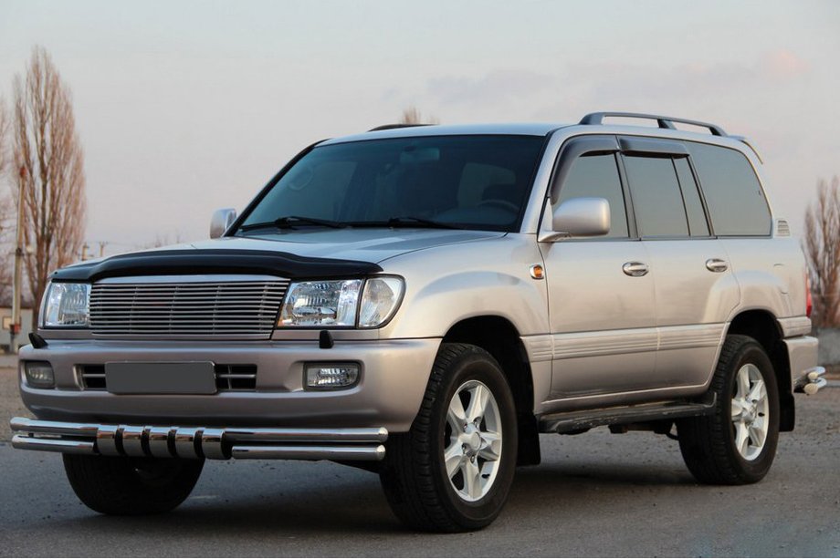 Toyota Land Cruiser 100 1998–2007 Predný ochranný rám ST015 (nerez) Image