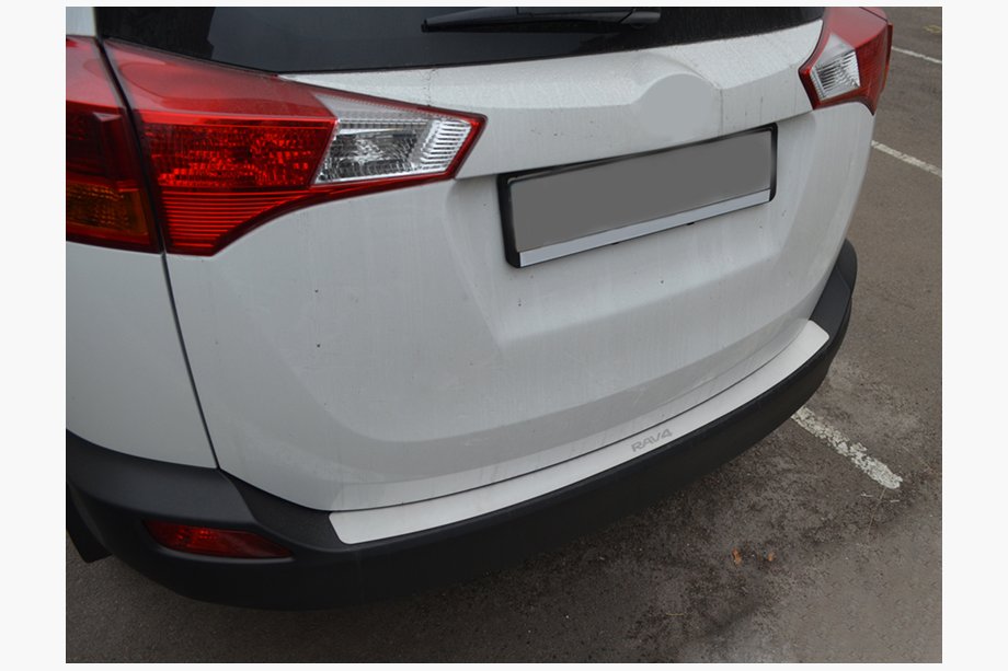Toyota Rav 4 2013–2018 Nataniko nerezová lišta na zadný nárazník Image