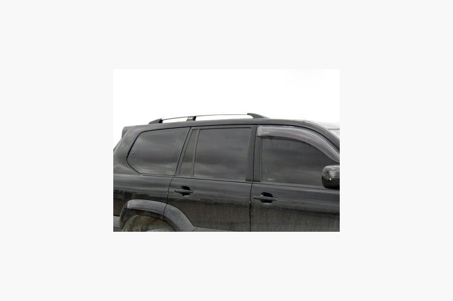 Toyota Land Cruiser Prado 120 2002–2009 Strešné lyžiny sivý metalízovaný (turecké) Plastové pätky Image