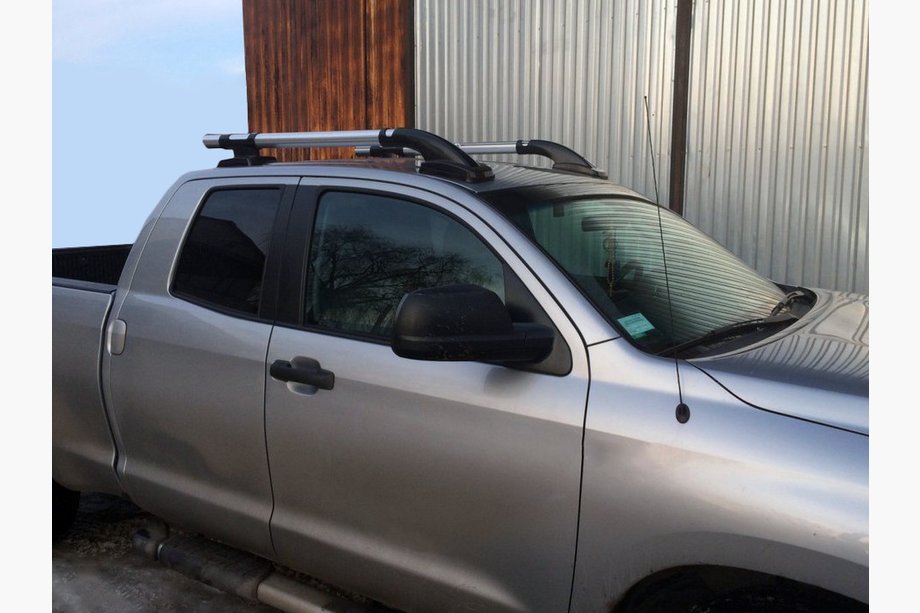 Toyota Tundra 2007–2021 Pozdĺžne strešné lyžiny (2 ks) Image