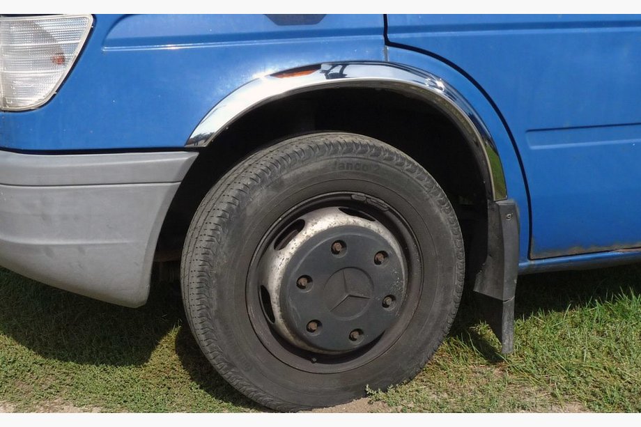 Mercedes Sprinter W901/902/903/904/905 1995–2006 Nerezové lemy blatníkov (4 ks) Image