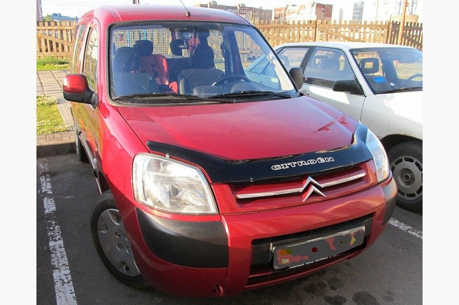 Citroen Berlingo 1996–2008 Deflektor kapoty VIP (2003-2008) Image