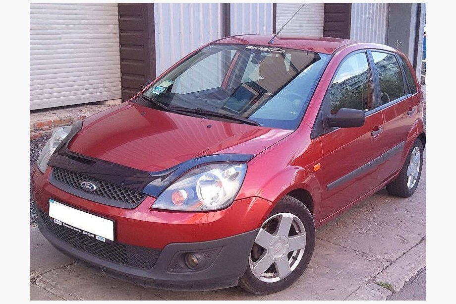 Ford Fiesta 2002–2008 Deflektor kapoty VIP Image