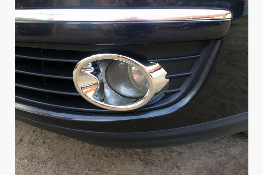 Volkswagen Jetta 2006–2011 Chrómové kryty hmloviek (2 ks, plast) Image