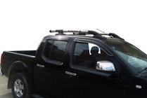 Nissan Navara 2006–2015 Strešné lyžiny s priečnikmi (2 ks, chróm) fotografia 2