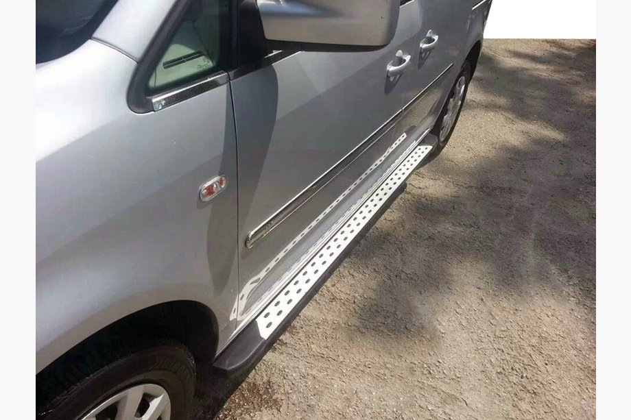 Volkswagen Caddy 2010–2015 Bočné nášľapy DOT-Line (2 ks, hliník) Image