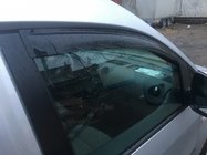 Volkswagen Caddy 2010–2015 Okenné deflektory (2 ks, Niken) fotografia 2