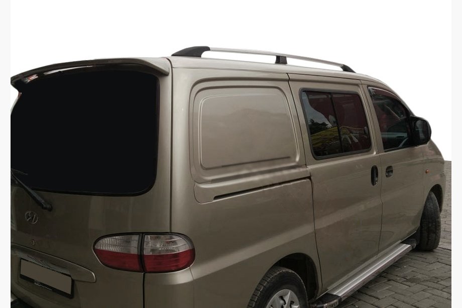 Hyundai H200, H1, Starex 1998–2007 Chrómované strešné lyžiny Image