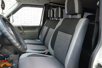 Volkswagen T4 Caravelle/Multivan 1990–2003 Autopoťahy (koženka↗látka, Premium) Predné sedadlá 1+1 fotografia 1