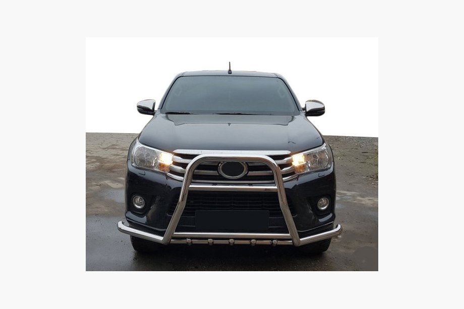 Toyota Hilux 2015– Predný nerezový ochranný rám (bullbar) F1-59 Fotografia 1