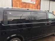 Volkswagen T5 Multivan 2003–2010 Strešné lyžiny CROWN (matná sivá) fotografia 4