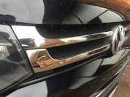 Volkswagen T5 2010–2015 Delené lišty na masku chladiča (Carmos, 4 ks, nerez) fotografia 3
