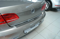 Volkswagen Passat B7 2012–2015 Nerezová lišta na zadný nárazník Nataniko fotografia 2