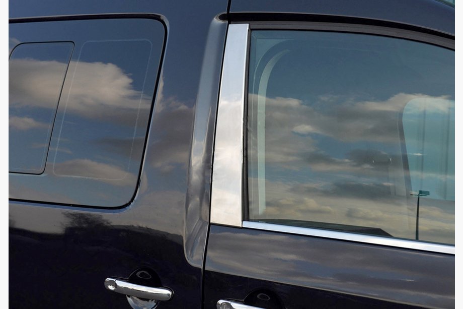 Volkswagen Caddy 2010–2015 Kryty stĺpikov (2 ks, nerez) Carmos - turecká oceľ Image