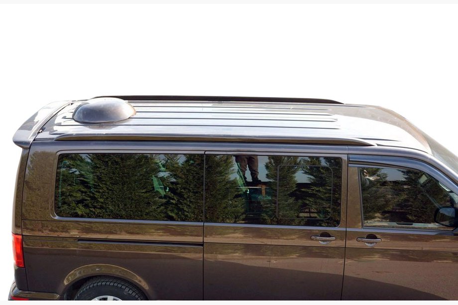Volkswagen T6 2015–2024 Kryt spojlera (na lakovanie) Image