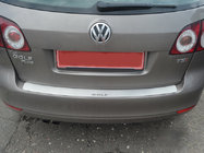 Volkswagen Golf 5 2003–2009 Nerezová lišta na zadný nárazník Nataniko (nerezová oceľ) Hatchback fotografia 1