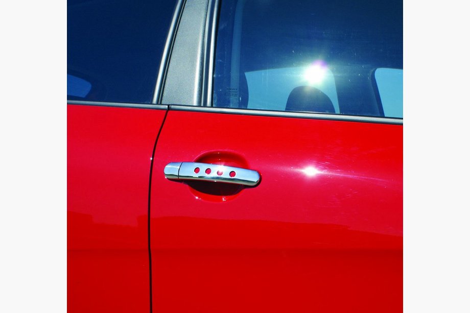 Skoda Octavia II A5 2006–2010 Nerezové kryty kľučiek s otvormi (4 ks) Image