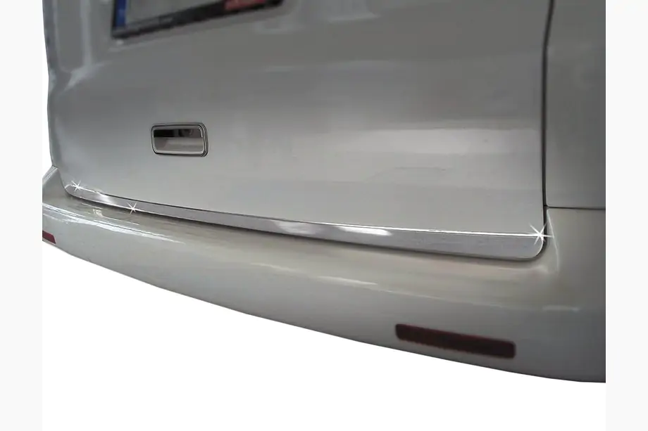 Volkswagen Caddy 2010–2015 Ochranná lišta hrany kufra (nerez) Image