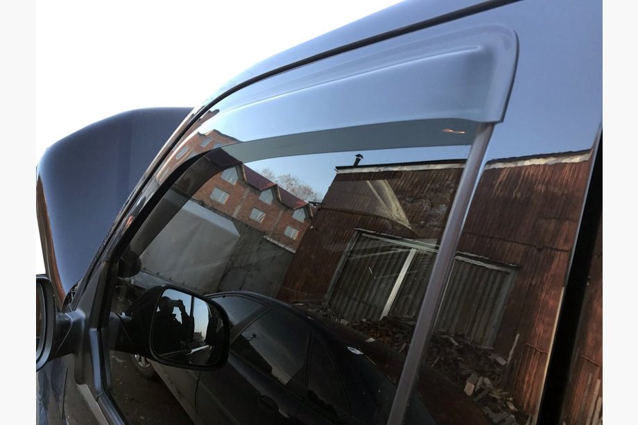 Volkswagen T5 Multivan 2003–2010 Okenné deflektory (2 ks, Sunflex) Image