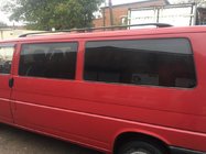 Volkswagen T4 Caravelle/Multivan 1990–2003 Čierne strešné lyžiny fotografia 2