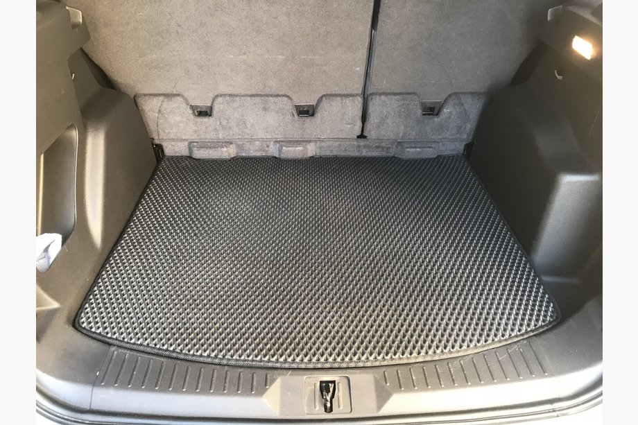 Ford Kuga/Escape 2013–2019 Vanička do kufra (EVA, čierna) Image