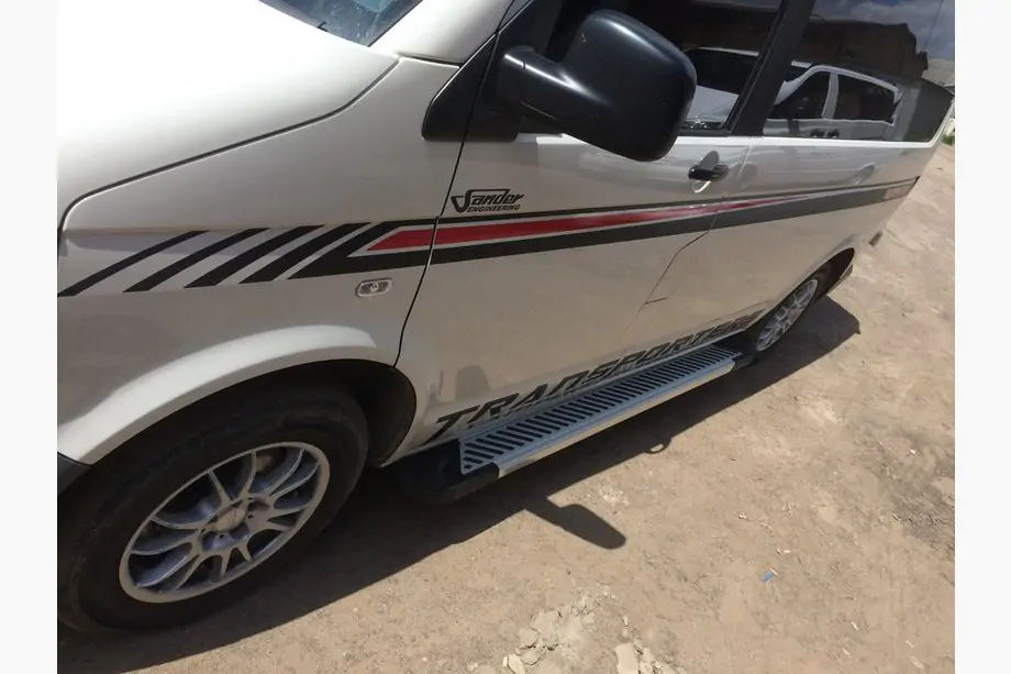 Volkswagen T5 Multivan 2003–2010 Bočné nášľapy Line typ (2 ks, hliník) Image