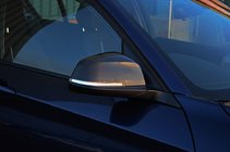 BMW 1. séria F20/F21 2011–2019 Karbonové kryty zrkadiel (2 ks, pravý karbón) fotografia 1