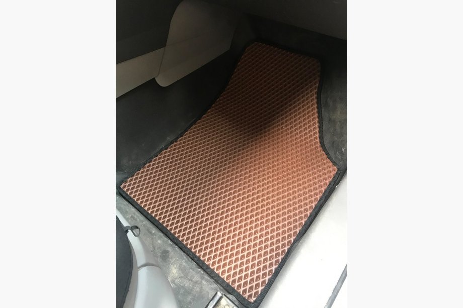 Volkswagen Caddy 2015–2020 EVA autokoberce (tehlový vzor) 5 ks, predné a zadné (pre MAXI, 2 posuvné dvere) Fotografia 2