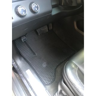 Polyuretánové koberce do interiéru, 3 rady (EVA, čierne) Chevrolet Suburban 2014–2019 fotografia 1