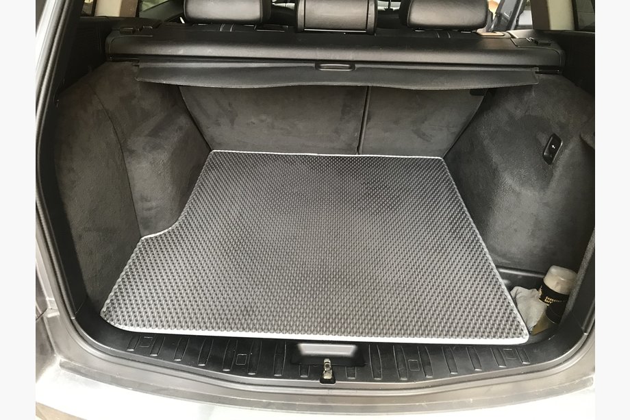 BMW X3 E83 2003–2010 Vanička do kufra (EVA, čierna) Image