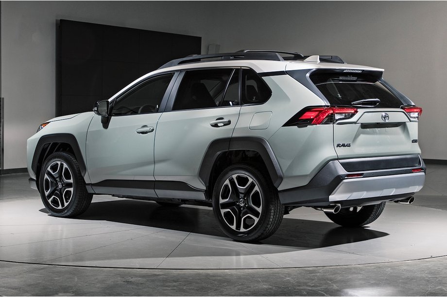 Toyota Rav 4 2019–2025 OEM priečniky na TRD strešné lyžiny (2 ks) Image