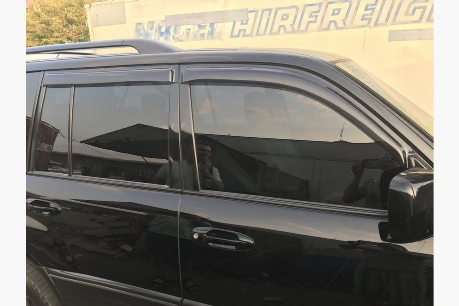 Lexus LX470 1998–2007 Okenné veterné deflektory (4 ks, Niken) Image