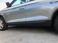 Skoda Kodiaq 2016–2023 Široká dverová lišta Carmos (nerez) fotografia 1