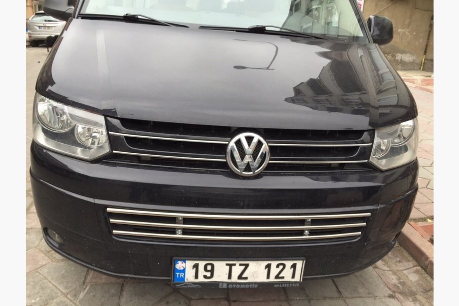 Volkswagen T5 2010–2015 Jednodielna mriežka do nárazníka z nehrdzavejúcej ocele Image