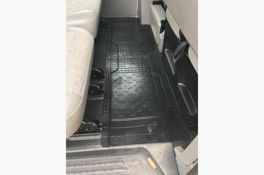 Volkswagen T5 Transporter 2003–2010 Zadné rohože (2 ks, Polytep) Image